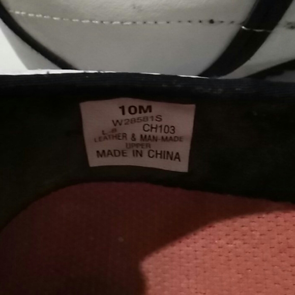 Tommy Hilfiger - Picture 5 of 6